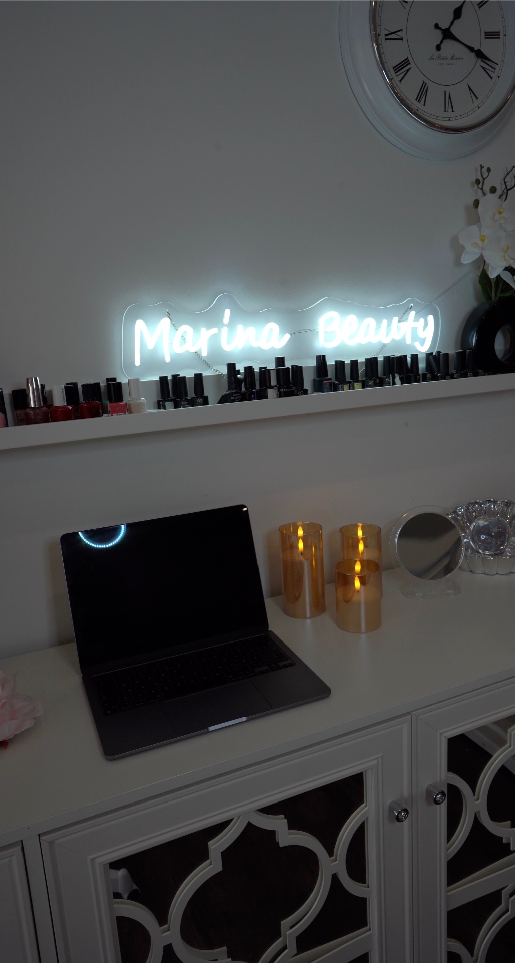 Marina Beauty Leuchtschrift